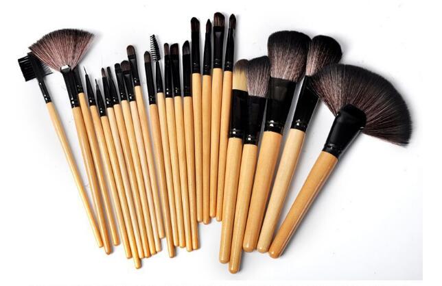 24-Piece Professional Makeup Brush Set – Soft Synthetic Bristles, Foundation & Eyeshadow Beauty Kit